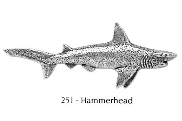 画像1: ピンバッジ シュモクザメ 251 撞木鮫 ハンマーヘッド シャーク 鮫 さめ 魚 ピンズ バッチ スズ シルバー ピューター ブローチ バッジ バッヂ (1)