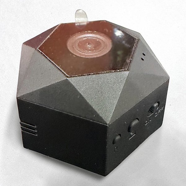 画像1: 【訳あり商品】IP機能搭載　4K対応　小型ビデオカメラ (1)